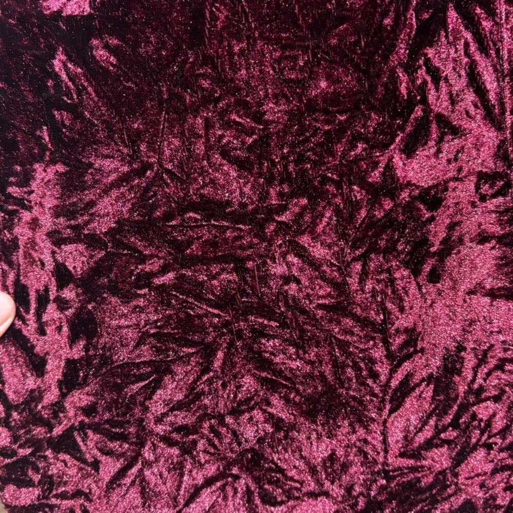 Lumiere Women's Burgundy Crushed Velvet Pockets Shirt Dress Size M Holiday Party - Picture 2 of 10